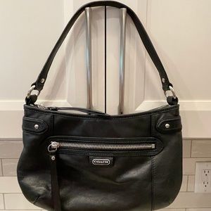BLACK LEATHER COACH PURSE - EXCELLENT CONDITION!